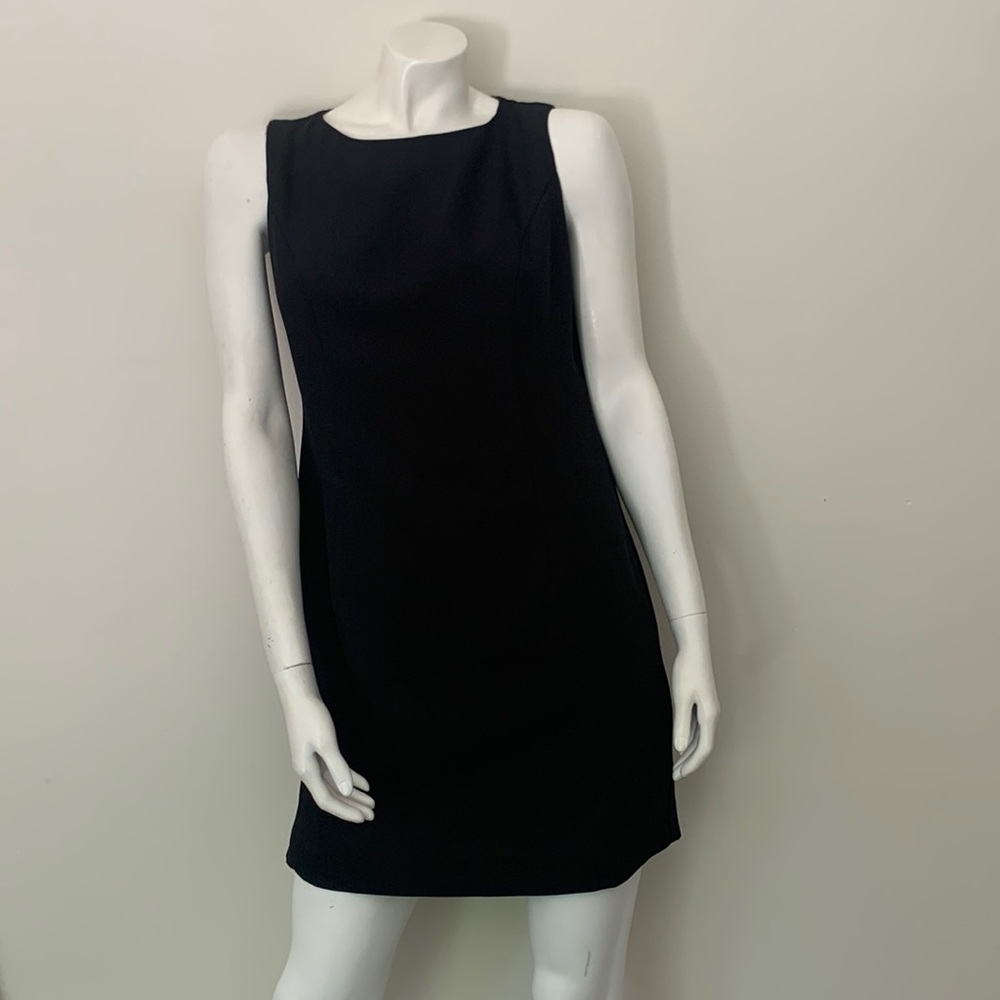 Women’s Sleeveless Crepe Sheath Dress Size 8P